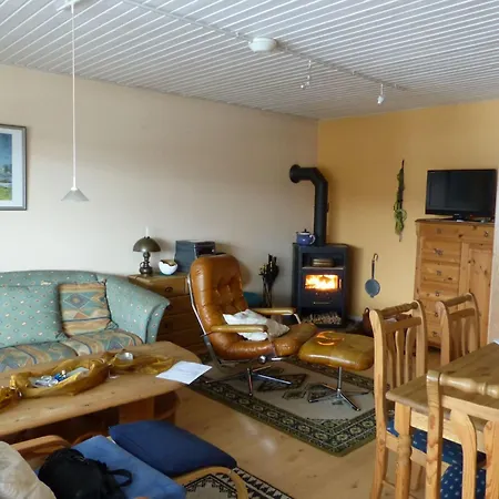 Apartment Mit Privatem Balkon By Interhome